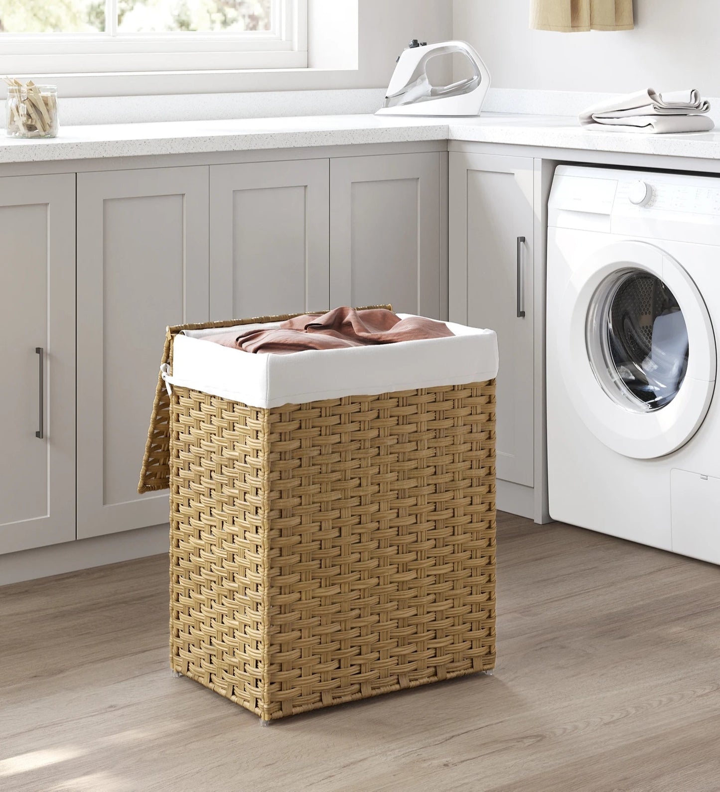 Panier à linge 90L – Panier en rotin synthétique avec couvercle, poignées et doublure amovible
