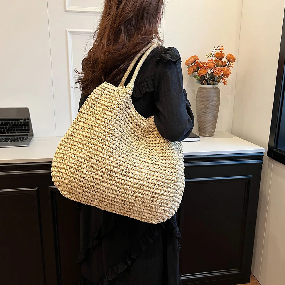 Panier cabas en paille tressée vintage