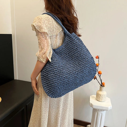 Panier cabas en paille tressée vintage