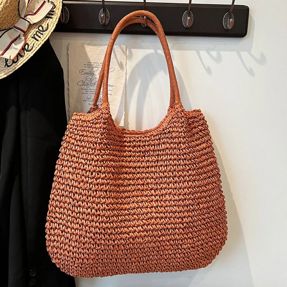 Panier cabas en paille tressée vintage