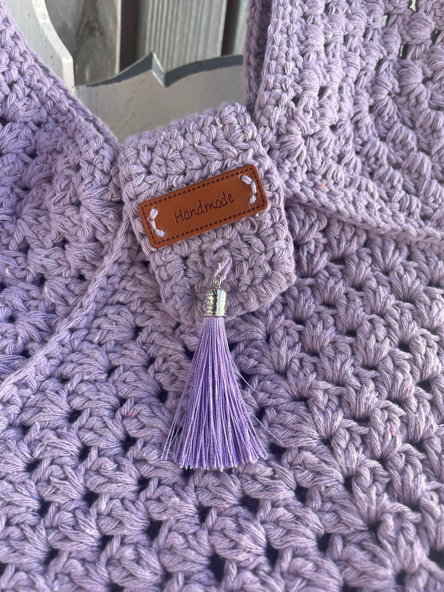 Sac à main lilas en coton avec anses macramé
